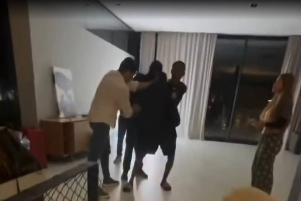 Oruam e amigos atacam policiais!!!! Novamente.