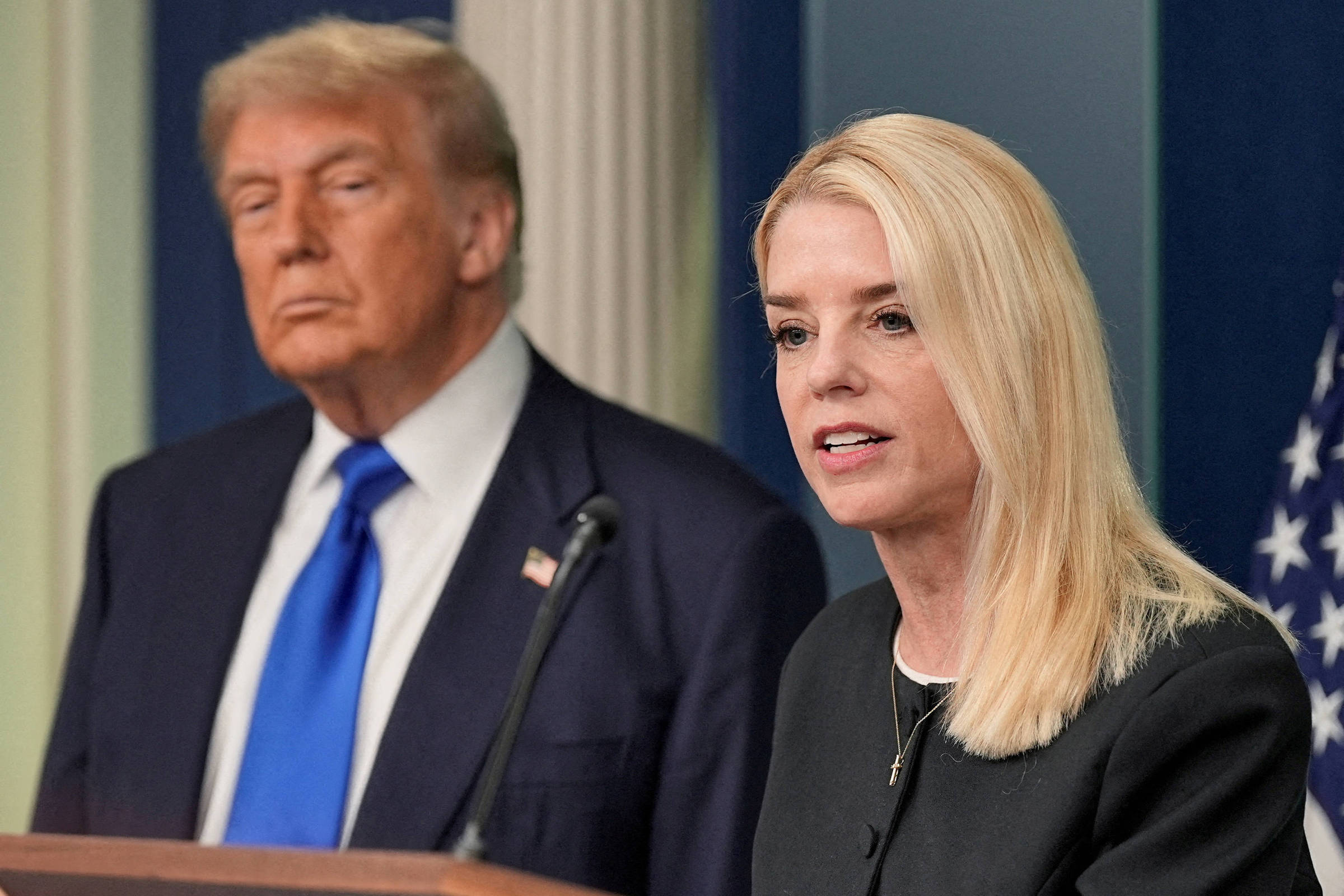 Juíza nega pedido de governo Trump para divulgação de depoimentos do caso Epstein