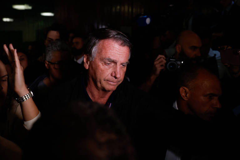 Bolsonaro é vítima de perseguição?