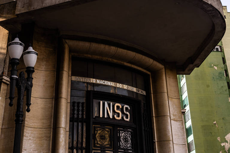 Crédito consignado do INSS tem queda de 67% após implantação de biometria obrigatória