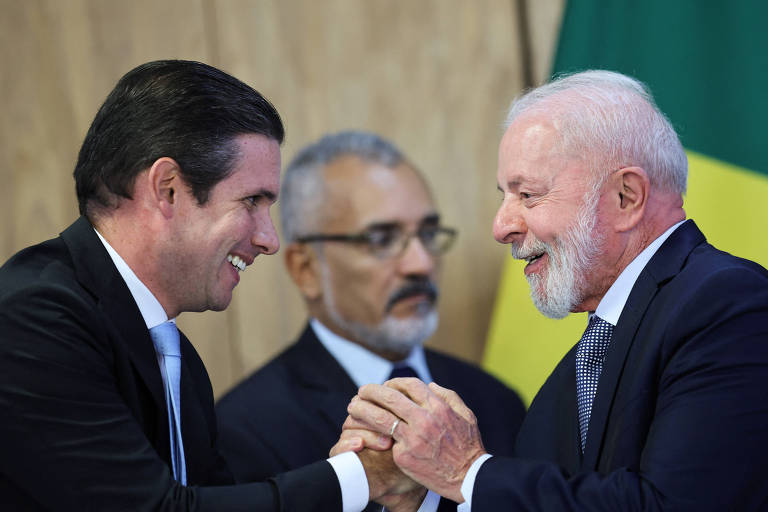Câmara sob Motta contraria expectativas do governo, e apoio a Lula tem leve queda