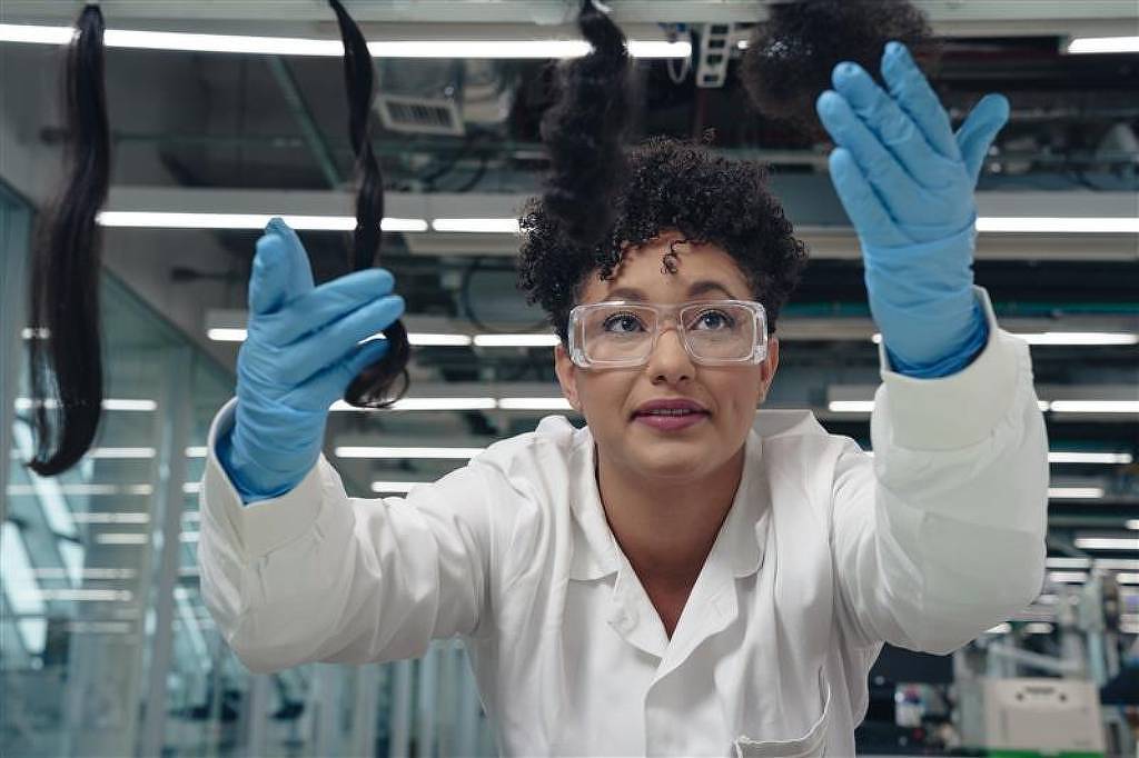 Como a mulher negra passou a ter voz, identidade e cor para indústria de beleza