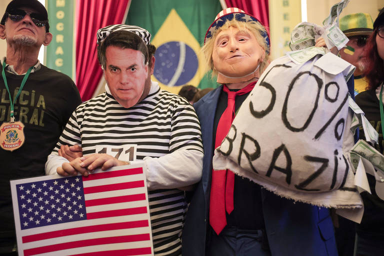 Ato na Faculdade de Direito da USP prega soberania após embate com Trump