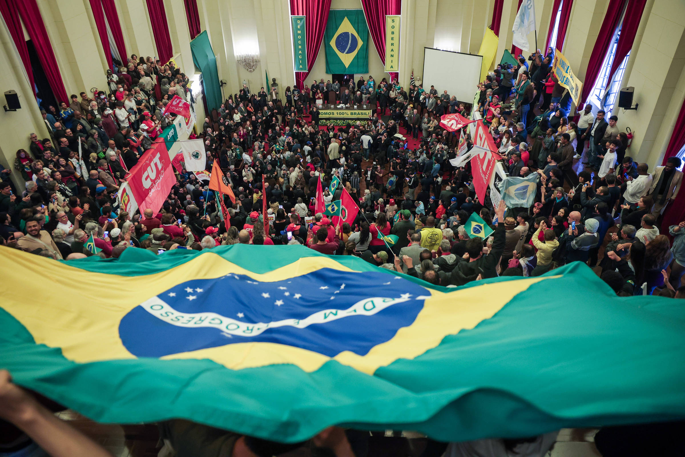 Centrais sindicais querem atrair entidades de ato na São Francisco para 7 de Setembro