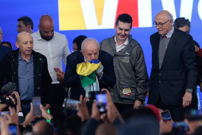 PT turbina ofensiva de comunicação com defesa de soberania e 'taxação BBB' em evento em Brasília