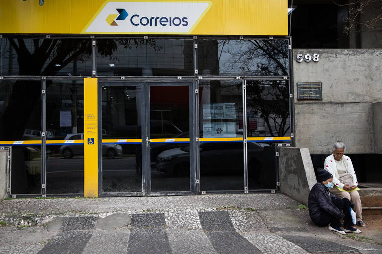 Aposentados do INSS têm até novembro para aderir a acordo de devolução nos Correios