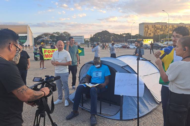 Moraes ordena remoção de deputados do PL acampados em frente ao STF