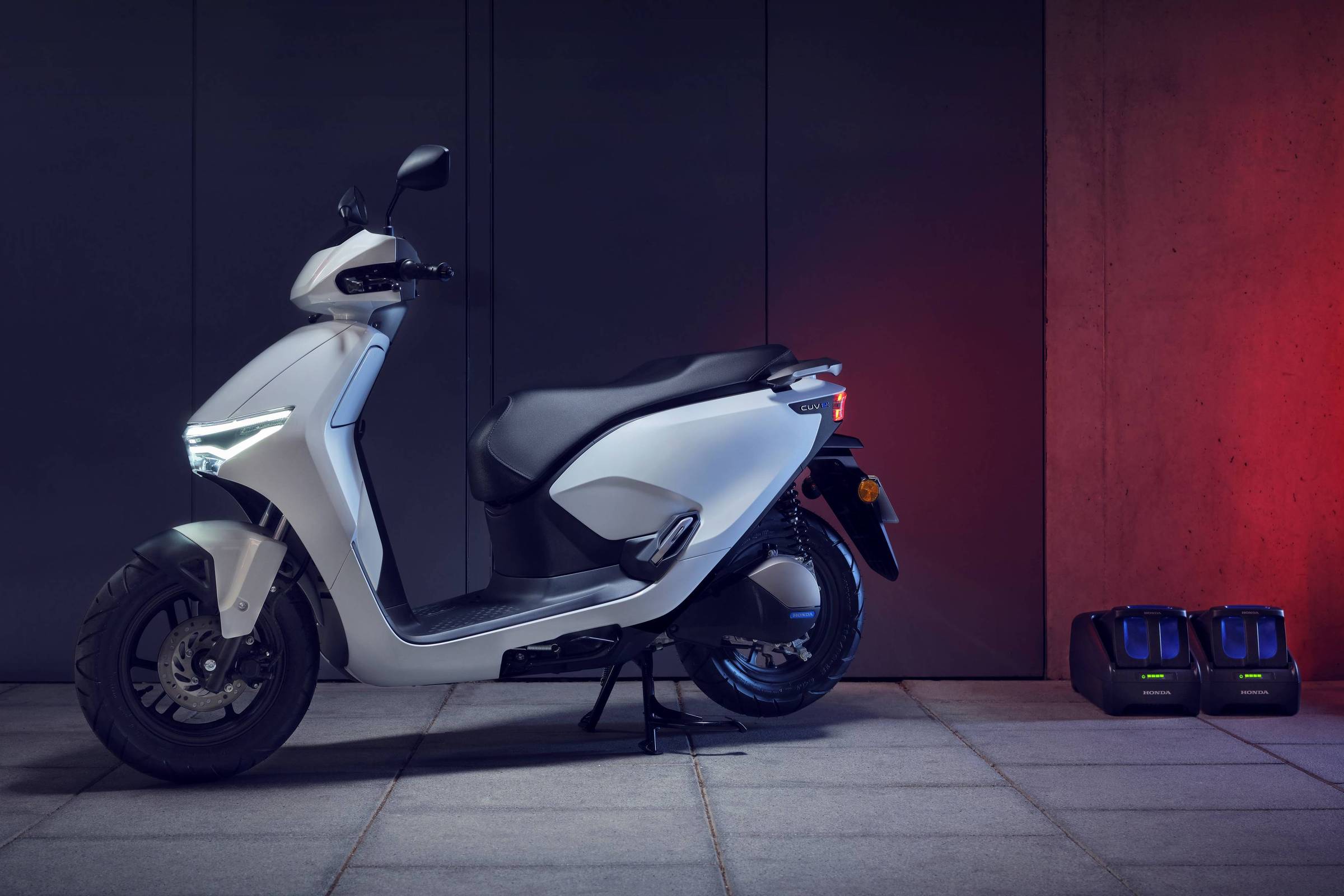 Honda apresenta novo scooter elétrico na Europa, mas segue tímida no segmento