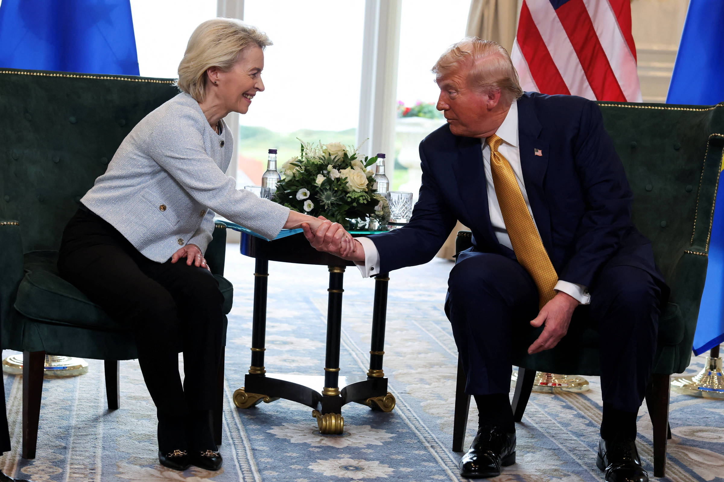Como a União Europeia sucumbiu ao rolo compressor tarifário de Donald Trump