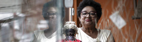 SÃO PAULO, SP, BRASIL, 18-10-2023: Dona Jacira, mãe do rapper Emicida, está lançando a segunda temporada do seu podcast 