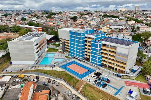 https://f.i.uol.com.br/fotografia/2025/07/28/17537334386887d93ec21cb_1753733438_3x2_th.jpg