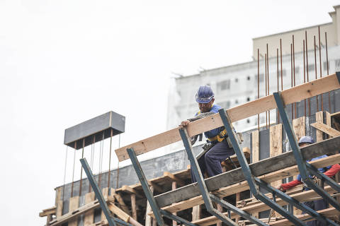 Desemprego fica abaixo de 6% pela 1ª vez no Brasil; IBGE atualiza série histórica