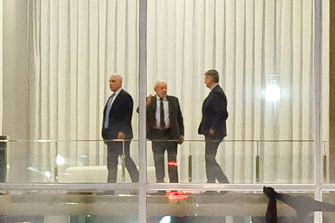 Moraes diz a Lula que não quer atuação do governo em sua defesa nos EUA