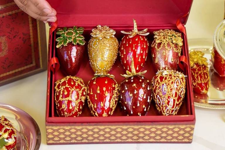 Confeiteiro lança morango do amor luxuoso de R$ 2.100 e conquista celebridades