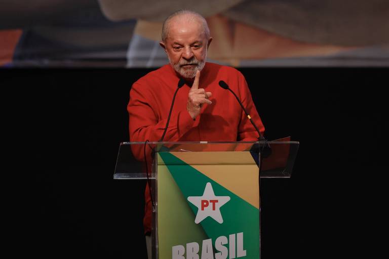 Lula fala em 4º mandato, mas diz que precisa estar '100%', e pede para PT priorizar Congresso