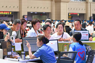 #CHINA-HARBIN-SUMMER TRAVEL RUSH-RAILWAY (CN)