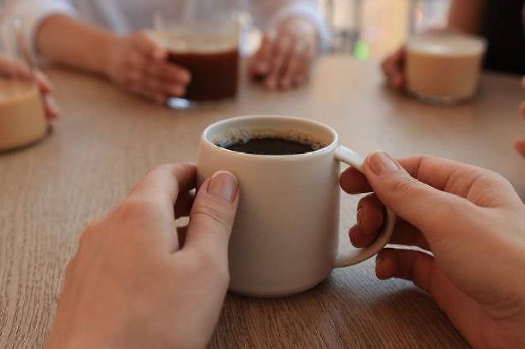 O que aprendi ao participar de 'cafés da morte' em Londres