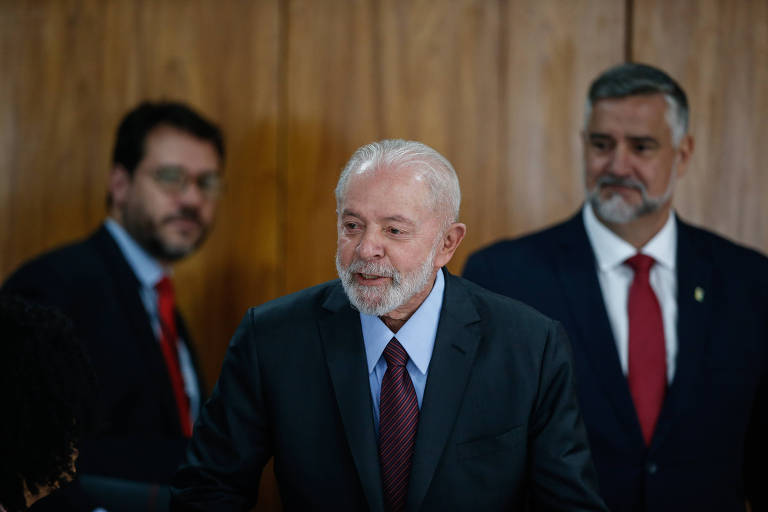 'O povo tinha razão de estar meio puto', diz Lula sobre queda de popularidade