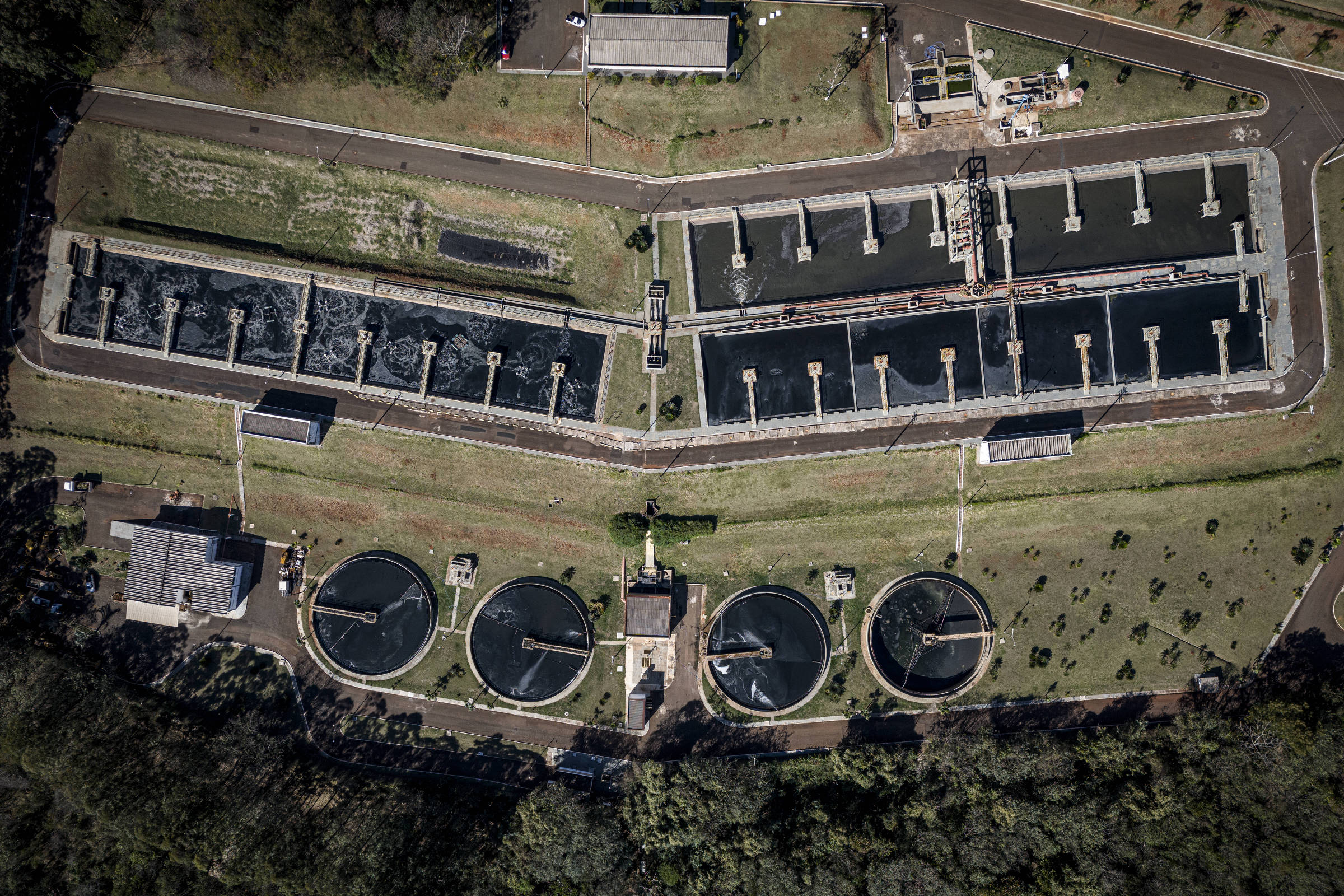 Investimento em infraestrutura chega a R$ 280 bi em 2025, mas crescimento desacelera, diz estudo