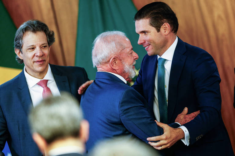Mesmo com gasto fora do teto, pacote fica sob medida, mas corre risco no Congresso
