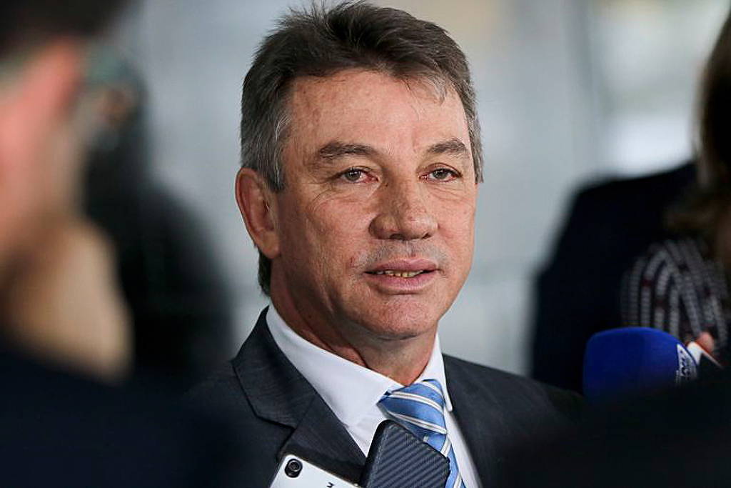 Mendonça acompanha relatora e vota pela cassação de governador de Roraima