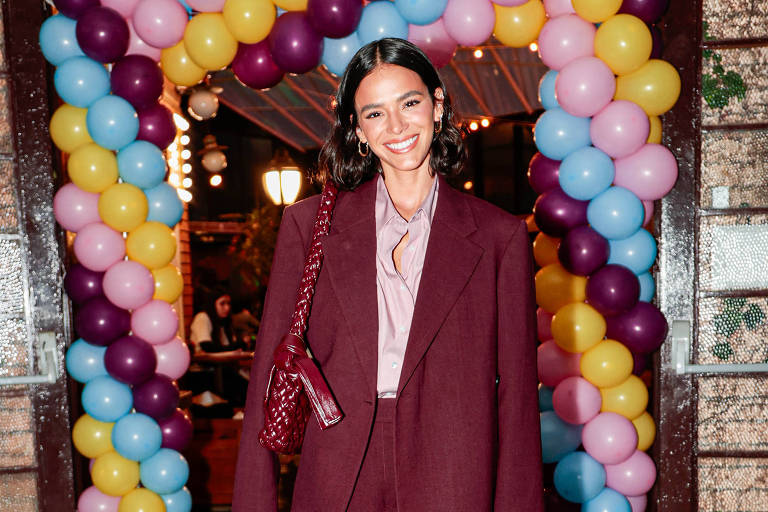 Festa de 30 anos de Bruna Marquezine na Ilha Fiscal tem detalhes e convite vazados