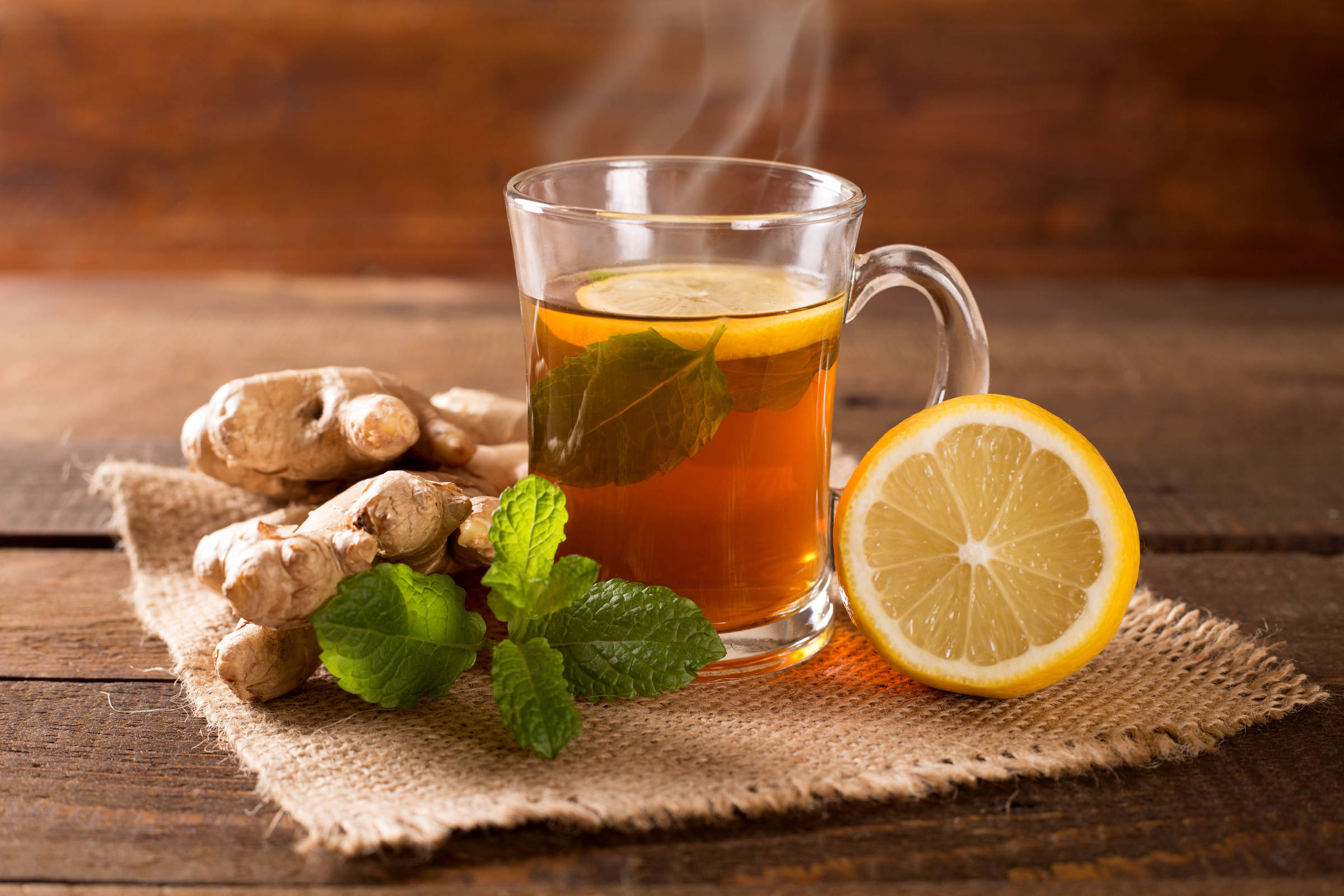 Bebidas quentes podem causar câncer? Especialista em sistema digestivo explica