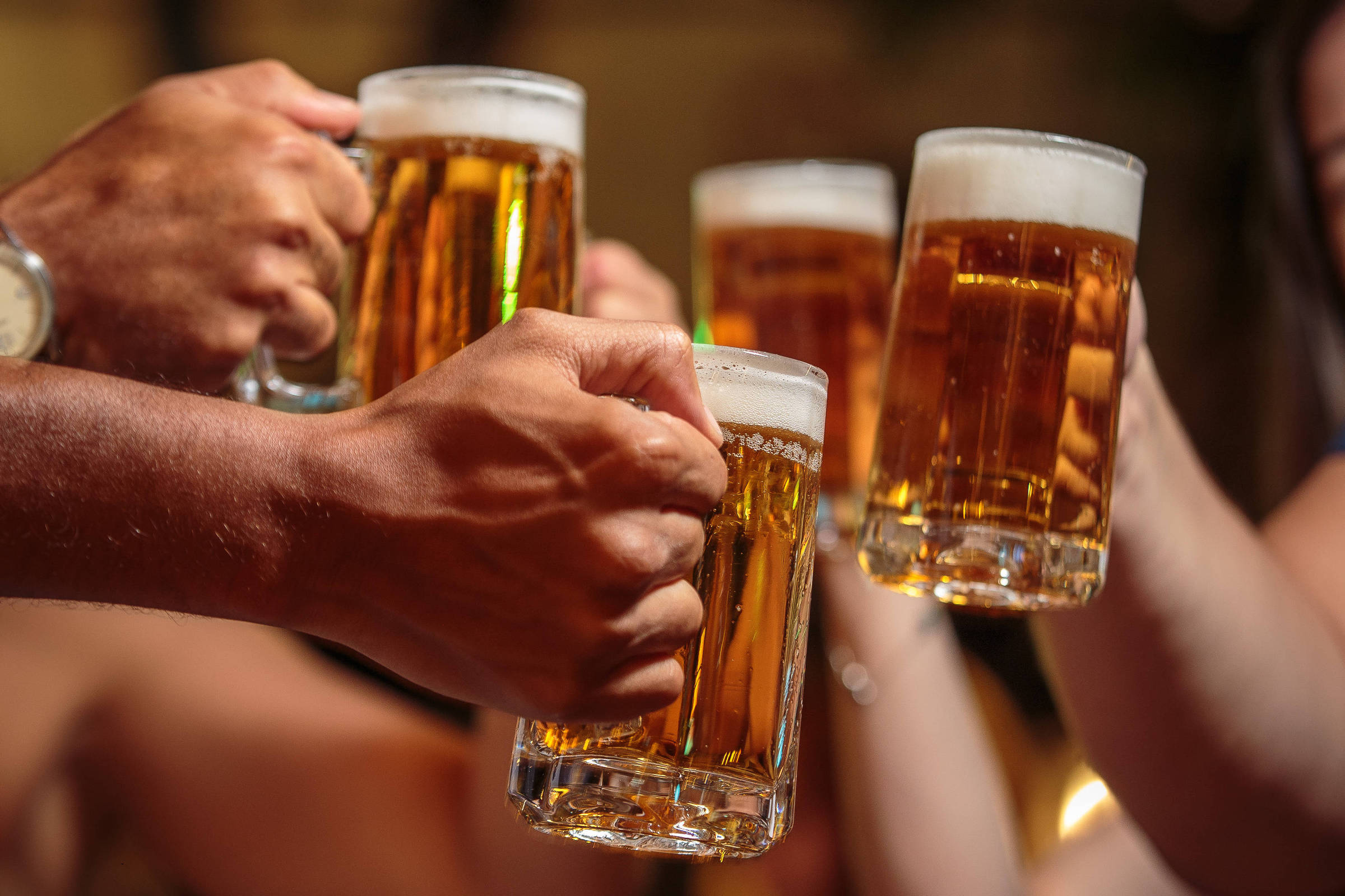 Redução de 20% no consumo de álcool pode evitar uma morte por hora no Brasil