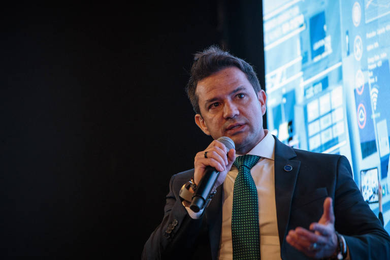 Crédito do governo contra tarifaço pode ser usado para investimento, diz secretário