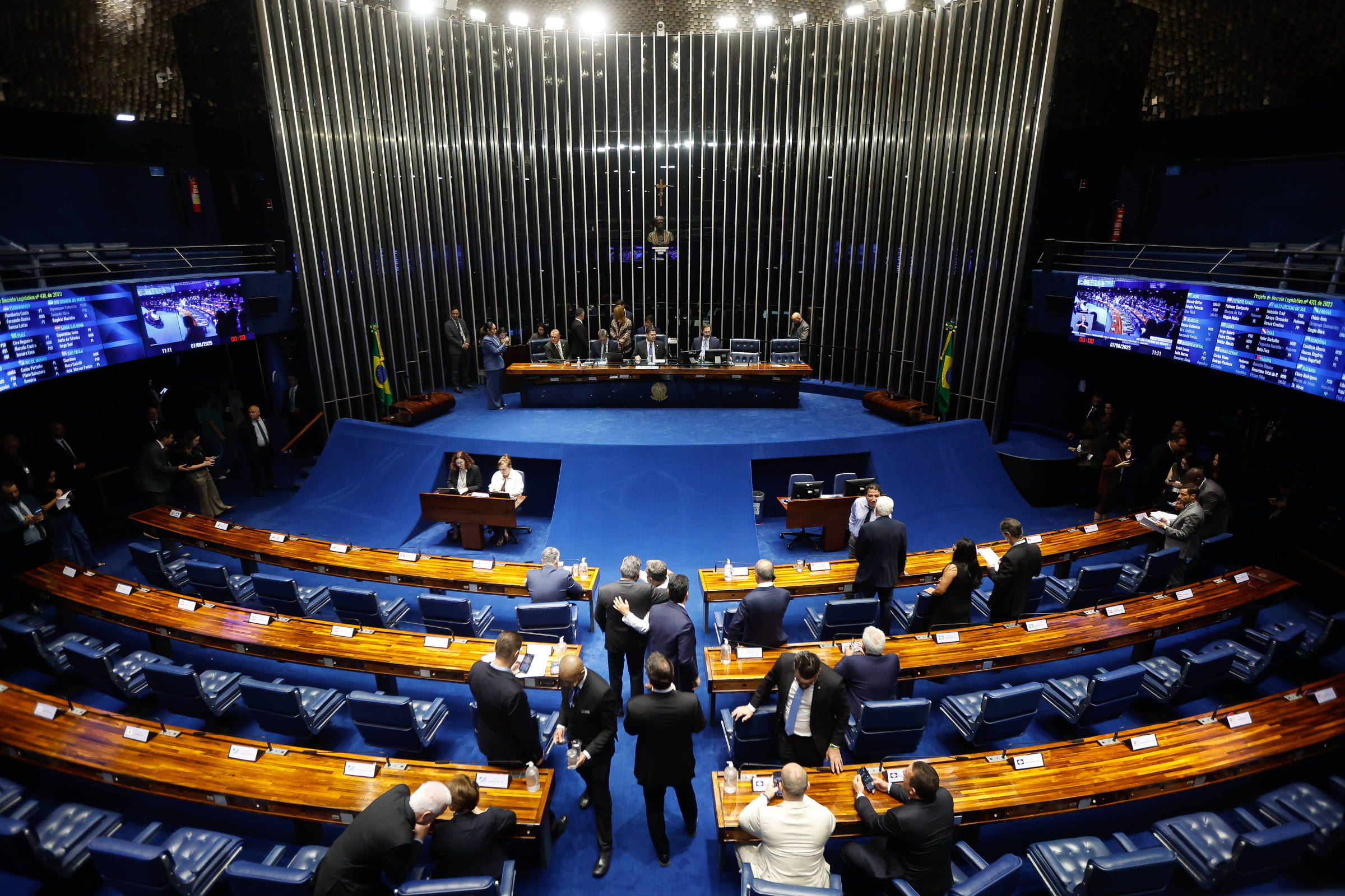 PEC pedala precatórios de estados e municípios e OAB deve ir ao STF