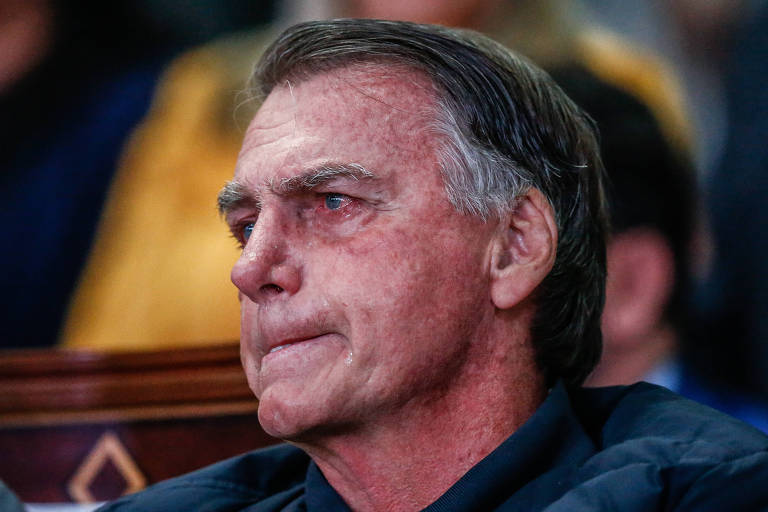 Bolsonaro preparou pedido de asilo a Milei na Argentina, diz PF