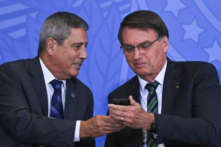 Braga Netto enviou mensagem a Bolsonaro menos de 24 h após ser proibido pelo STF, diz PF