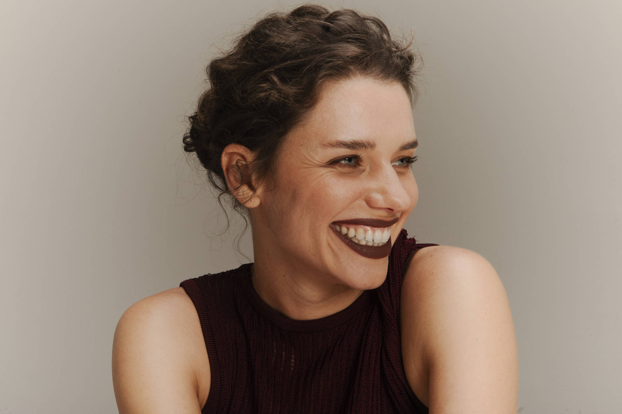 'Sou sapatão, sim, com muito orgulho, mas isso não é tudo o que eu sou', diz Bruna Linzmeyer
