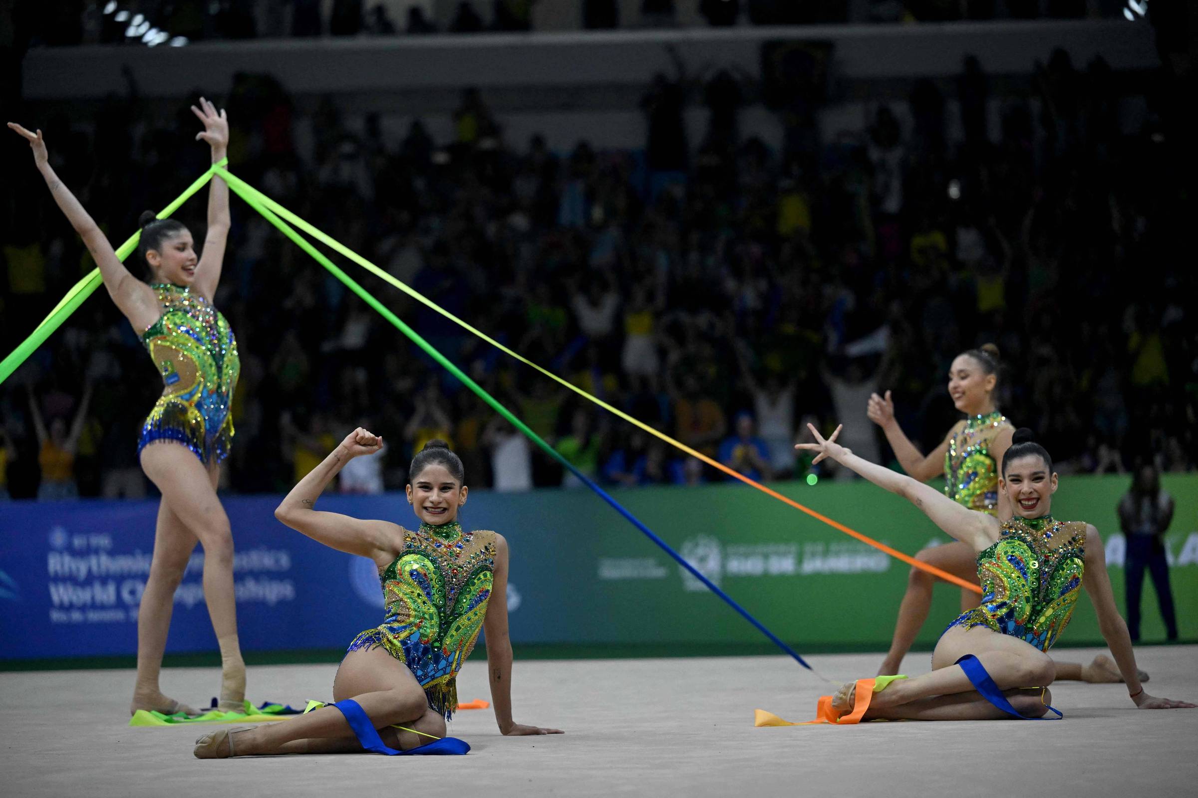 Com 'Evidências', Brasil conquista medalha inédita no Mundial de Ginástica Rítmica