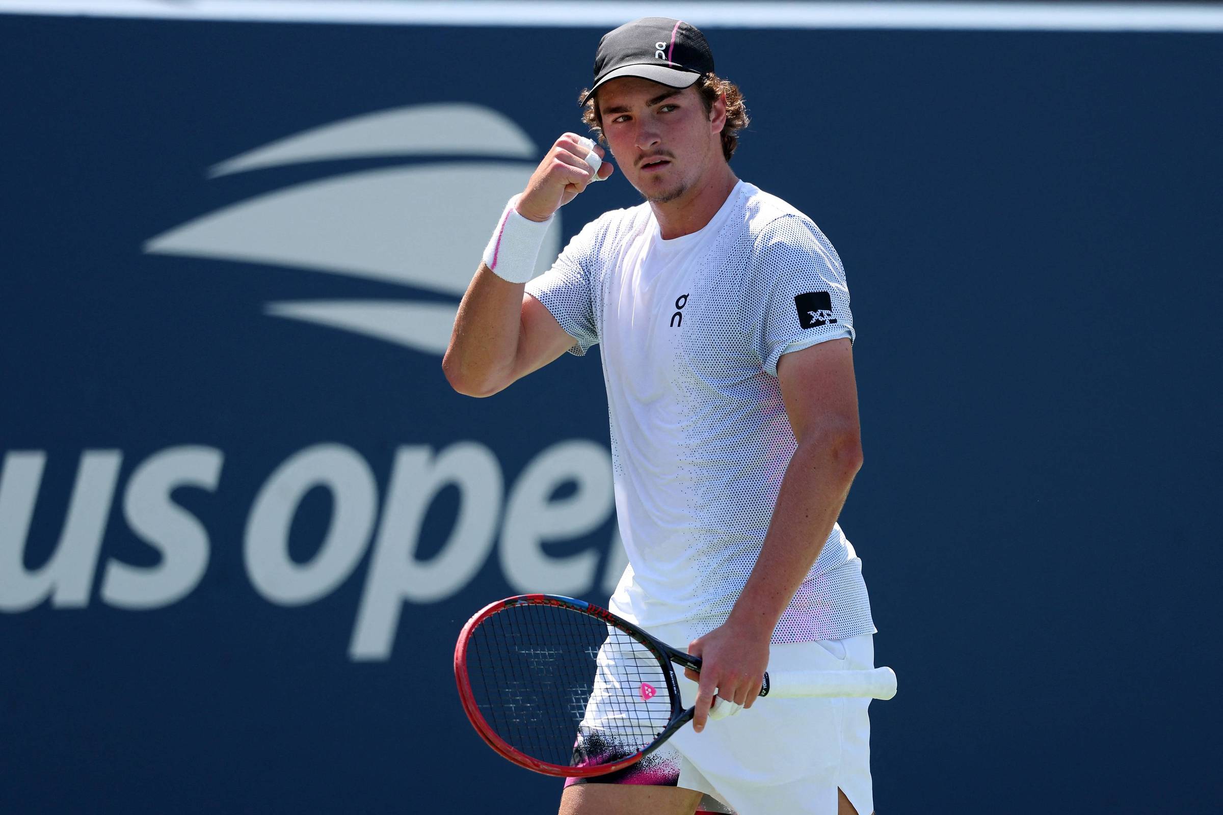João Fonseca estreia no US Open com vitória em sets diretos