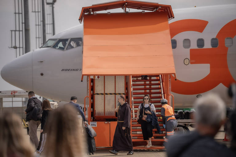 Avião da Avianca em voo