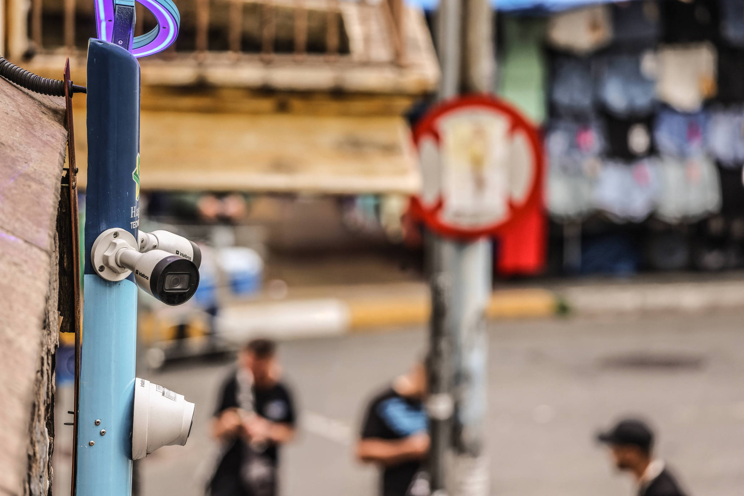 Mercado de torres de vigilância cresce em SP e atrai dos Jardins à 25 de Março; veja vídeo