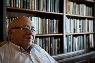 Luis Fernando Verissimo lana novo livro