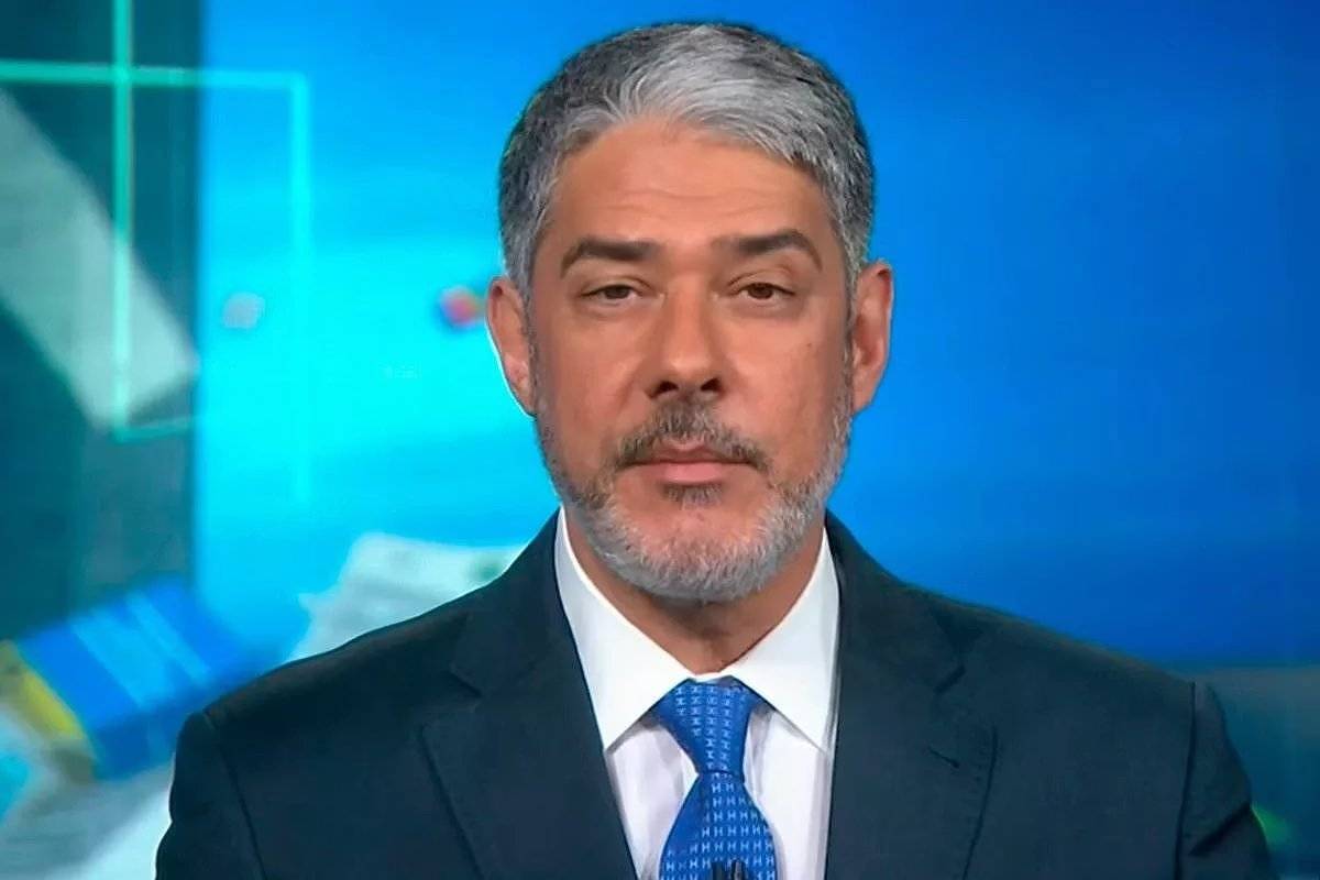 William Bonner deixa o Jornal Nacional em clima de fim de novela em despedida