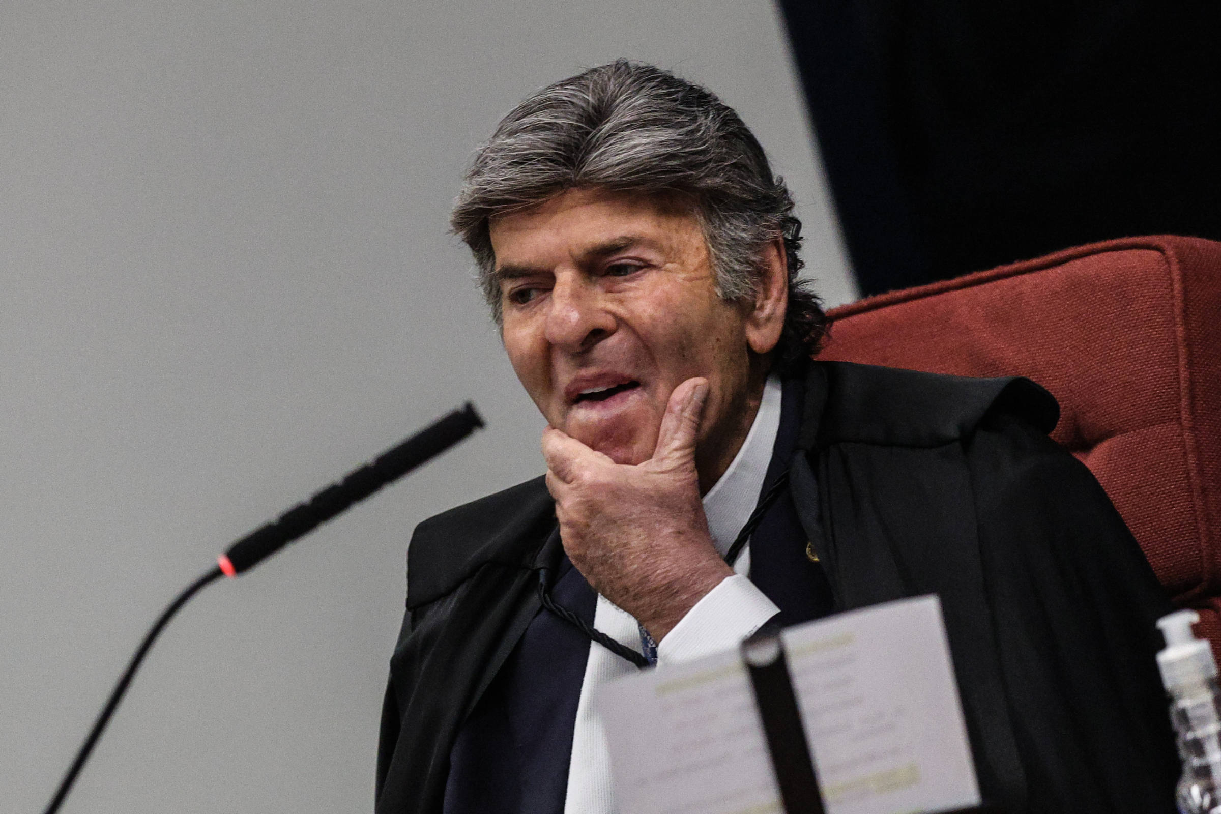 Gilmar diz a Fux que ele é 'figura lamentável' que precisa de terapia para superar traumas