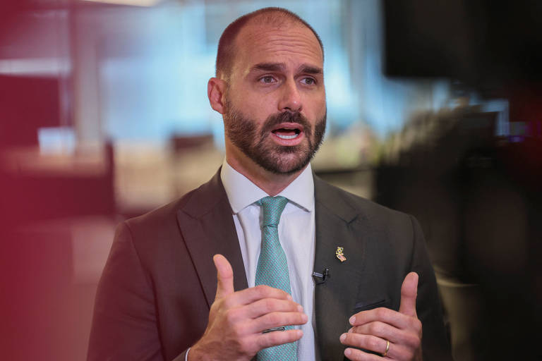 Moraes manda PGR opinar sobre investigação contra Eduardo Bolsonaro e Gustavo Gayer por supostos ataques ao BB