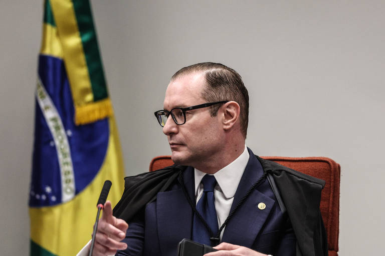 Bolsonaro contra vontade popular, punir para pacificar: leia frases do voto de Zanin