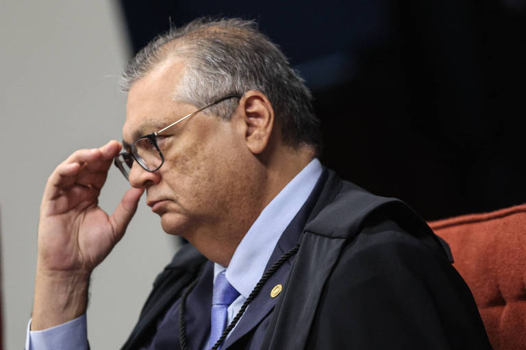 Dino reage a avanço da PEC da Blindagem e acelera julgamento sobre emendas no STF
