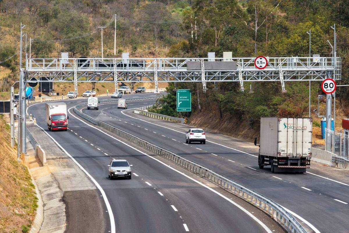 Justiça barra pedágio free flow em rodovia de Mogi das Cruzes