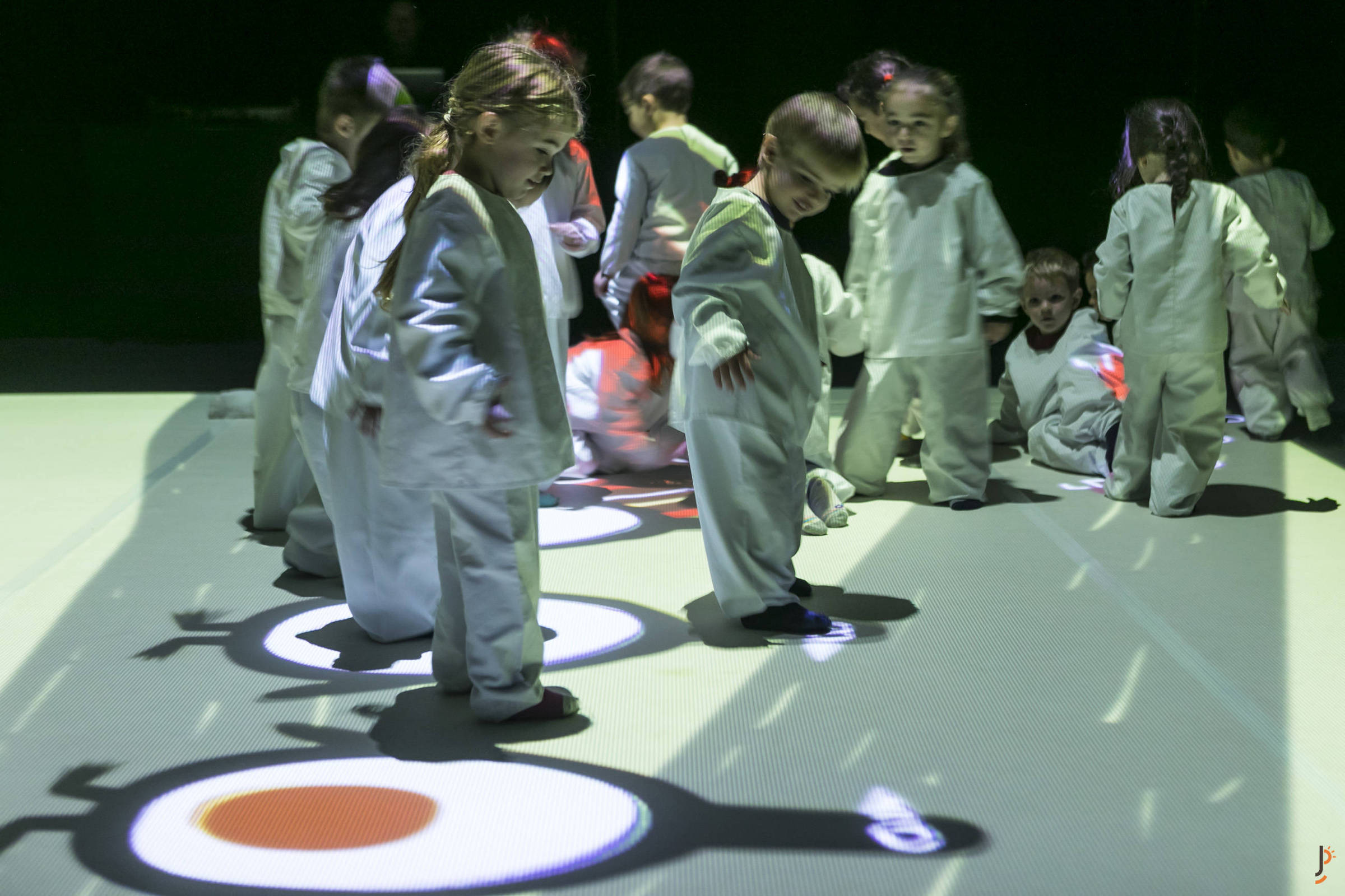 Festival Internacional Paideia reúne artistas de cinco países em defesa da infância