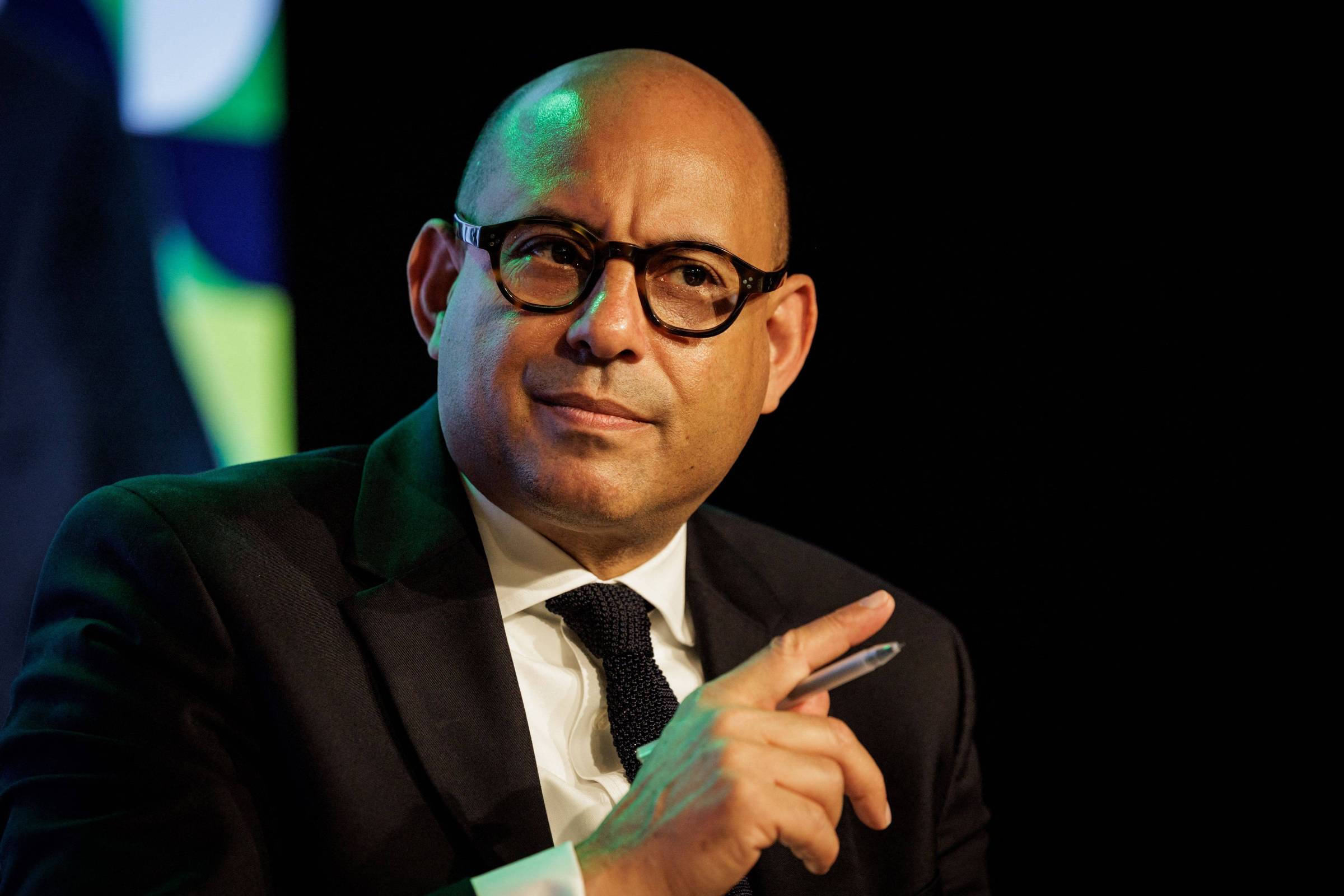 IA com energia limpa pode virar o jogo contra mudança climática, diz secretário da ONU