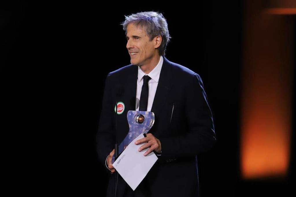 Walter Salles recebe prêmio da crítica internacional por 'Ainda Estou Aqui'