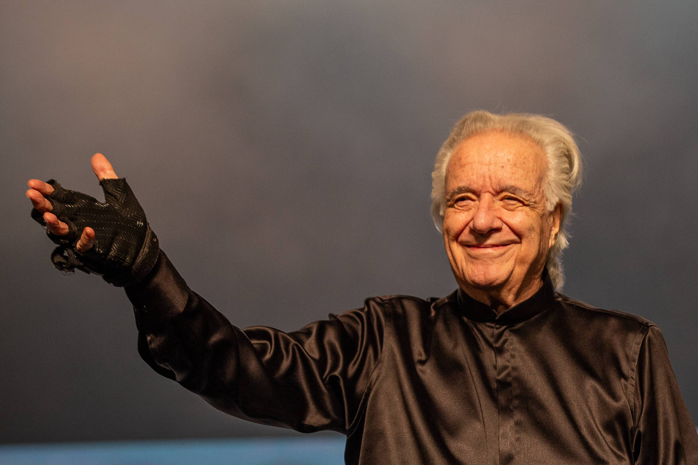 João Carlos Martins rege Beethoven e toca Ennio Morricone em concerto grátis no Masp