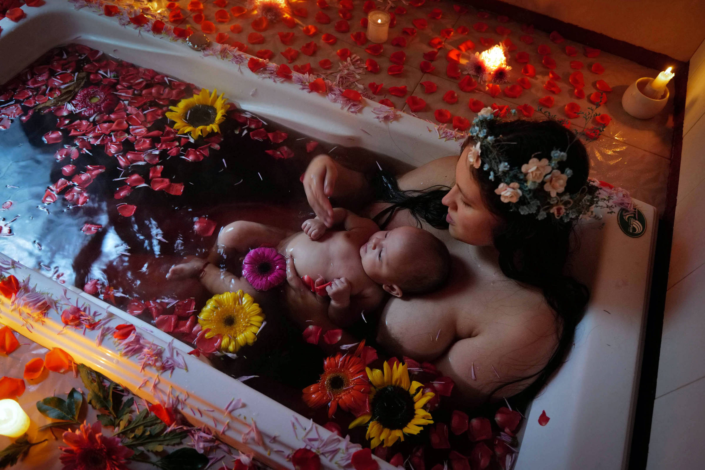 No México, mães de primeira viagem recorrem a rituais ancestrais para o parto