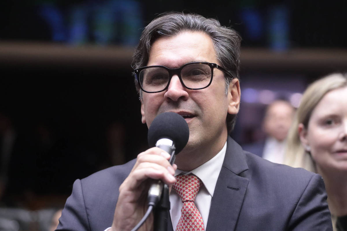 Câmara aprova projeto que retira parte do Fundo Social do Pré-Sal do arcabouço fiscal